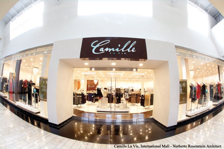 Camille la outlet vie woodfield mall