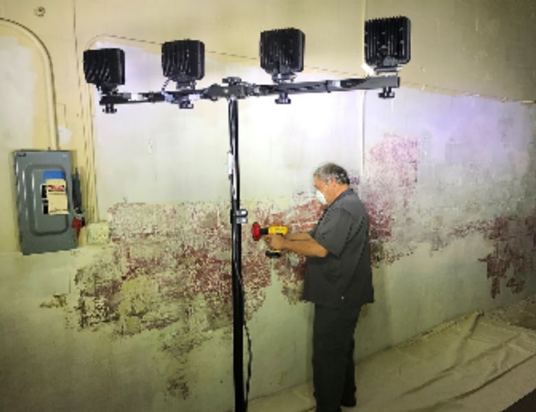 Drywall and Renovations- SiteLites Quad Tripod Work Light