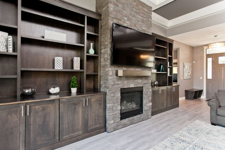 5408 River Parkway NE