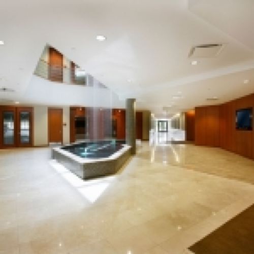 Independence Park Lobby