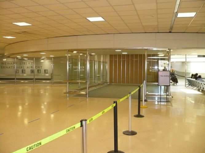 Newark Airport Terminal B International Arrivals Meet & Greet Ar