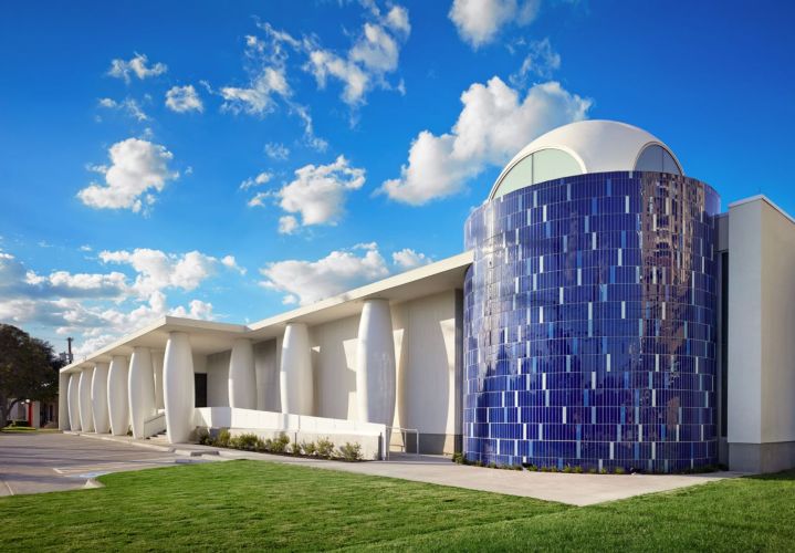 Hi Line Office Building