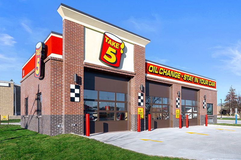 Oil Change - Milwaukee WI