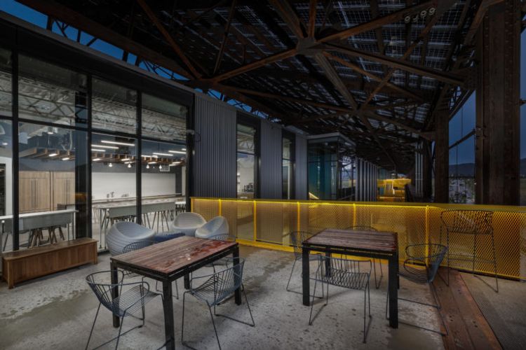 Hyundai/Aptiv Motional Autonomous Vehicle Office