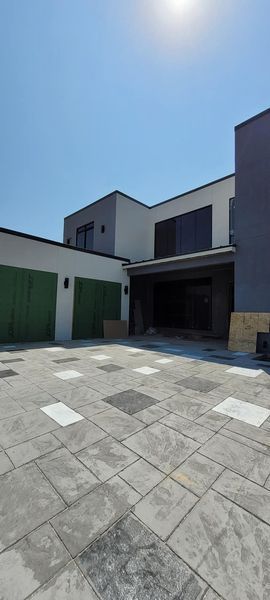 Our Services & Projects 