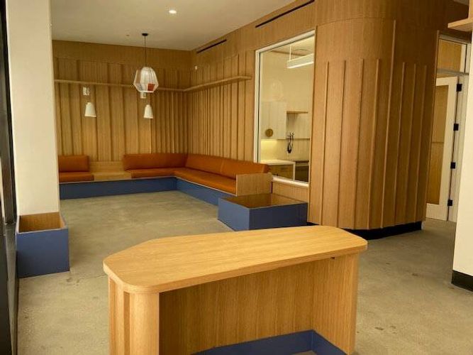 Modern Animal &ndash; Russian Hill Neighborhood 