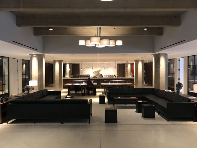 Camp David Caf&eacute; Bar and Lounge