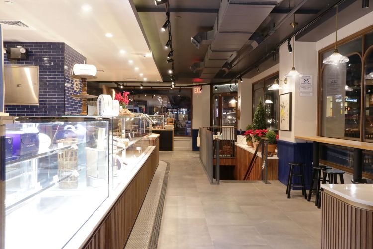 Paris Baguette by in Manhattan, NY ProView