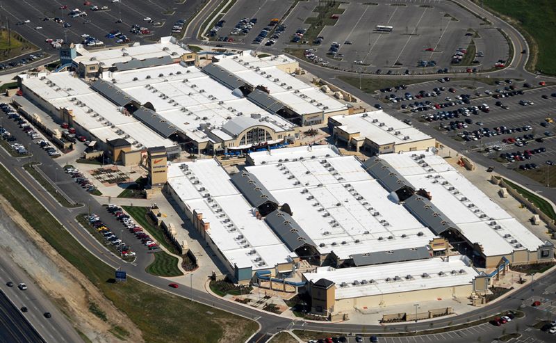 Cincinnati Premium Outlets