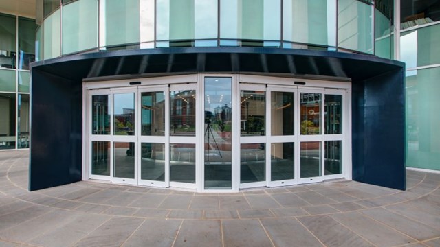 https://pvu.thebluebook.com/inc/img/qp/2541305/automatic-sliding-doors.jpg