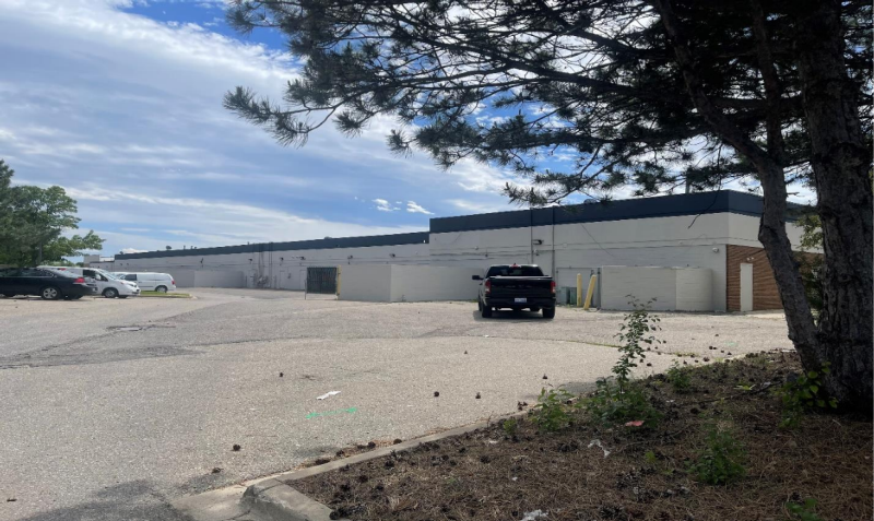 Knollwood Plaza West Bloomfield 