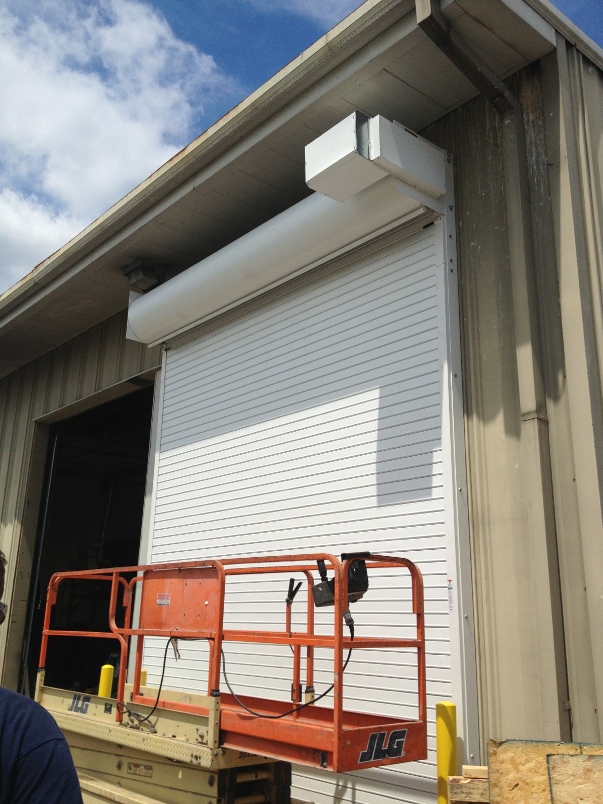 Installation using lift