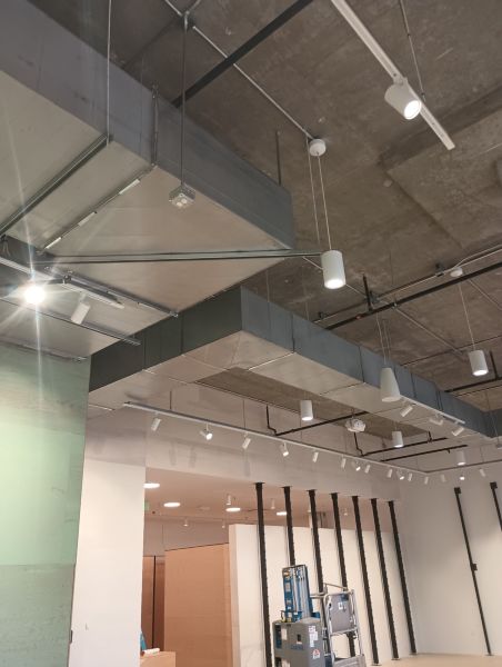 URBAN OUTFITTERS - THE DOMAIN, AUSTIN