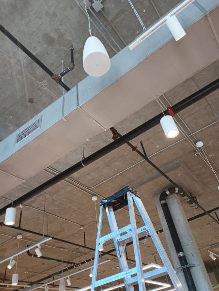 URBAN OUTFITTERS - THE DOMAIN, AUSTIN