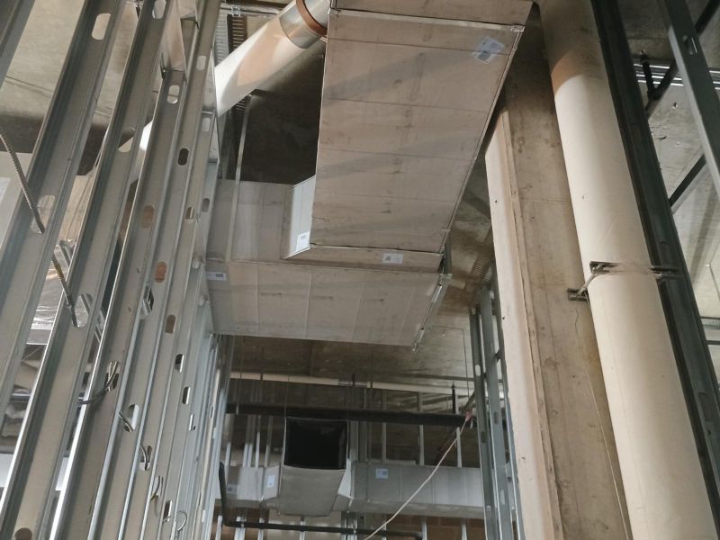 URBAN OUTFITTERS - THE DOMAIN, AUSTIN