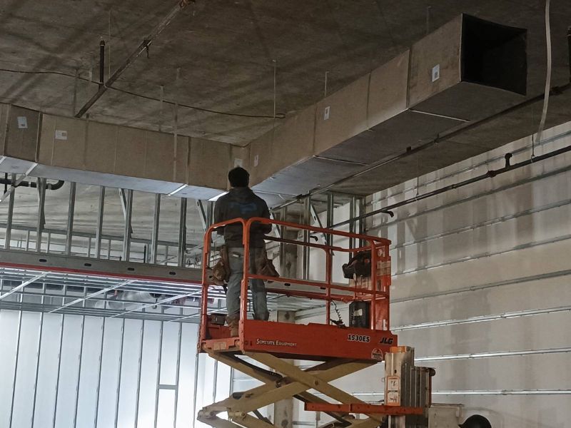 URBAN OUTFITTERS - THE DOMAIN, AUSTIN