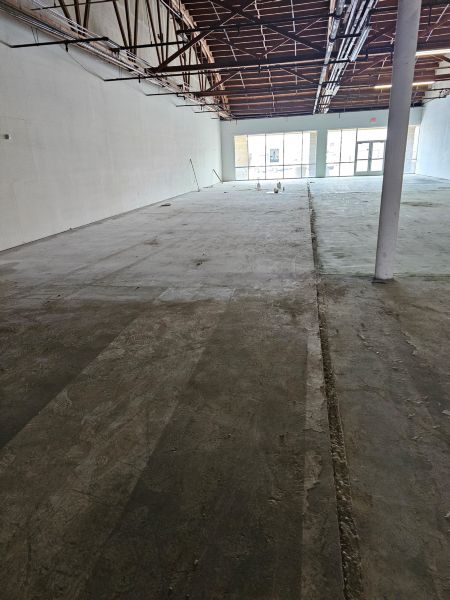 Pawn Shop 59th and Camelback(6,500 SF)