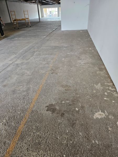 Pawn Shop 59th and Camelback(6,500 SF)