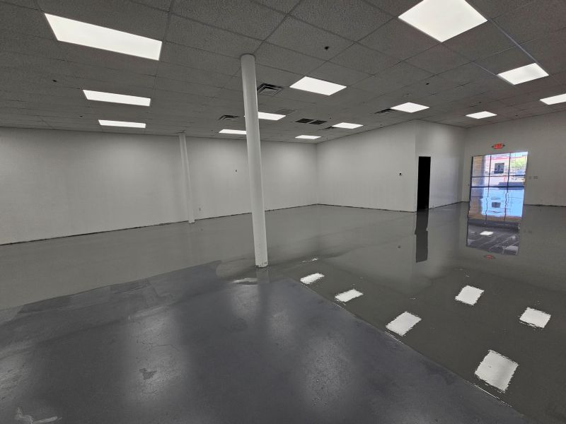 Pawn Shop 59th and Camelback(6,500 SF)