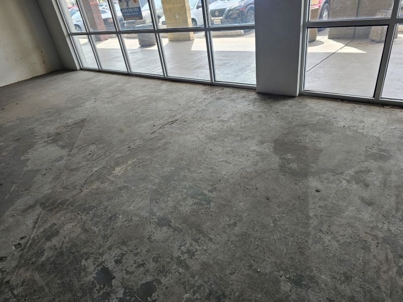 Pawn Shop 59th and Camelback(6,500 SF)