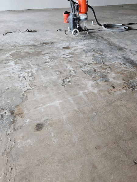 Pawn Shop 59th and Camelback(6,500 SF)