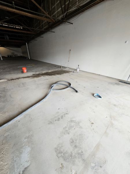 Pawn Shop 59th and Camelback(6,500 SF)