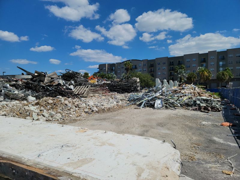 2 Commercial 2 Story