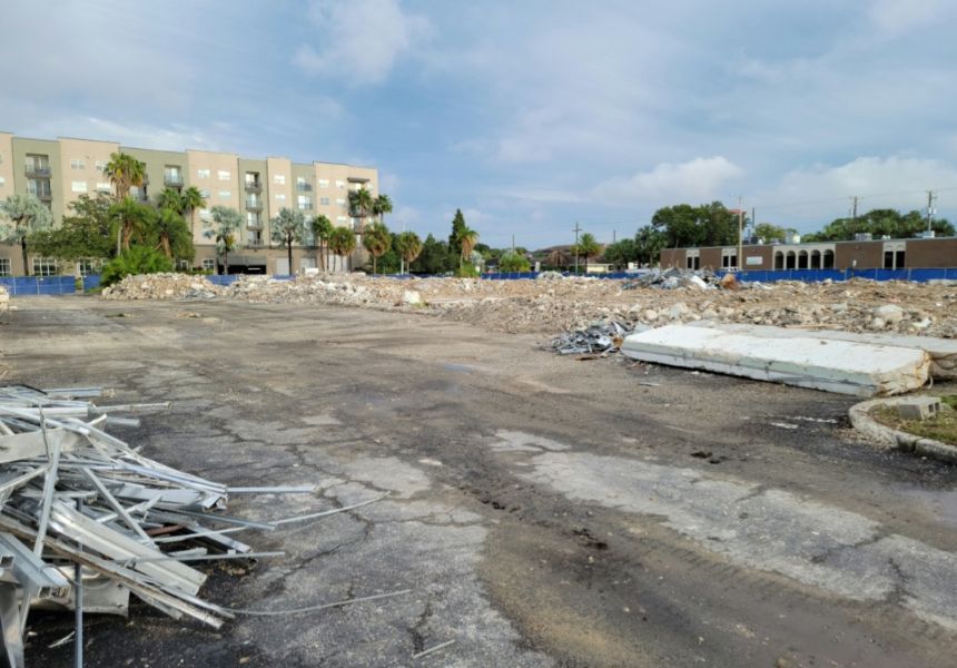 2 Commercial 2 Story