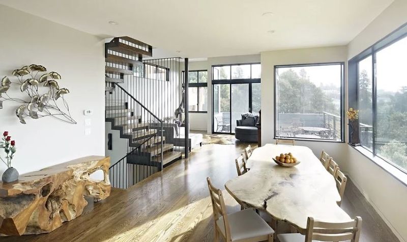 The Floating Staircase