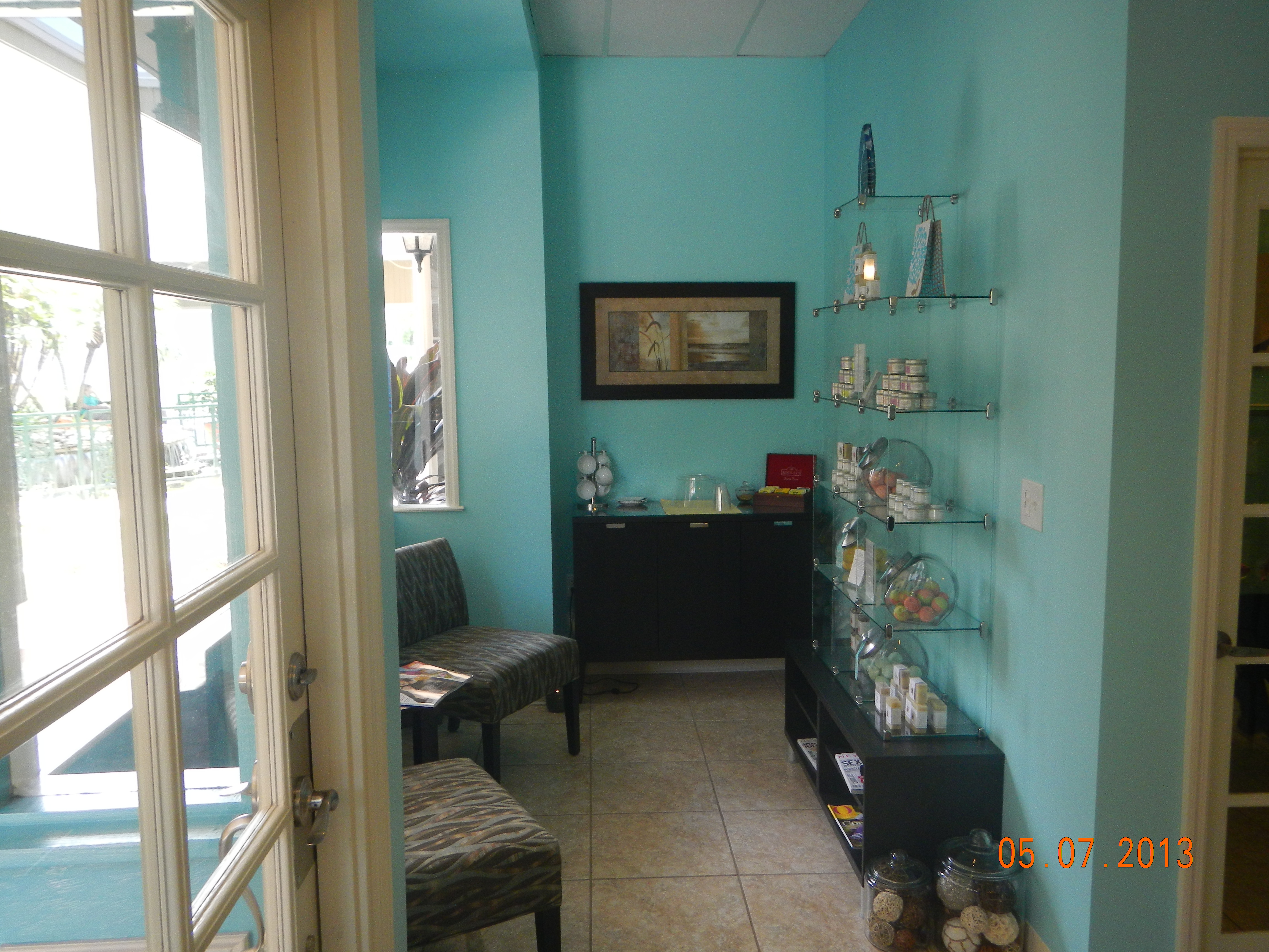 Aqua Day Spa Waiting Area - Orlando, FL