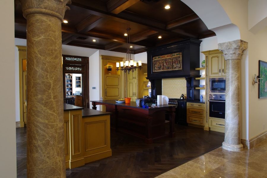 Isleworth Estate, Kitchen