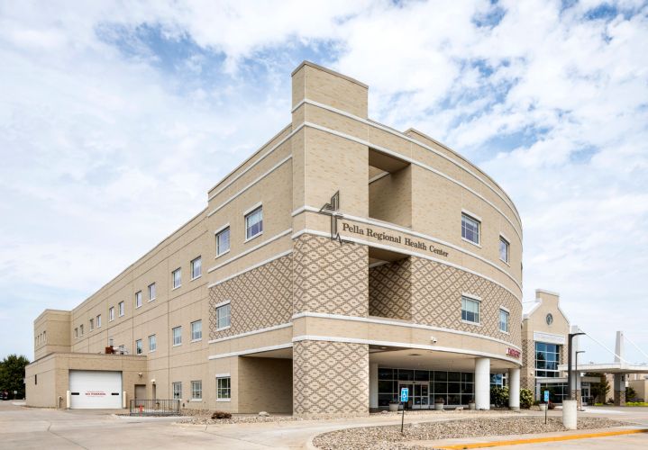 Pella Regional Health Center By Graham Construction Co. In Pella, Ia 