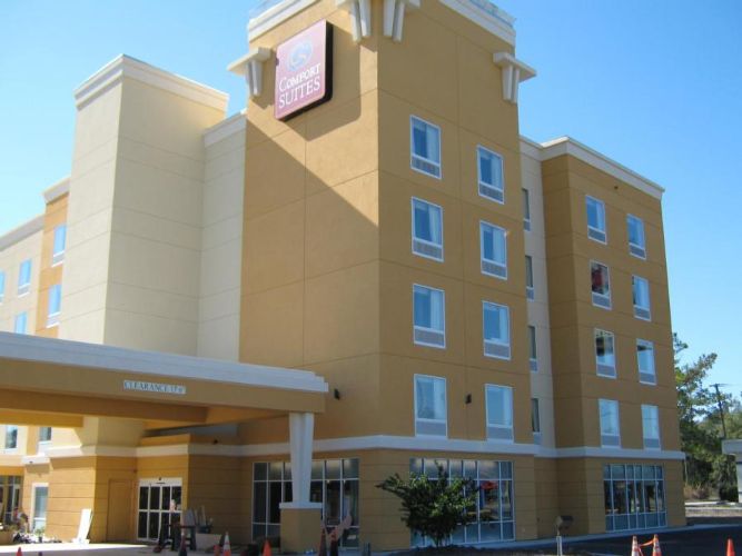 Comfort Inn & Suites