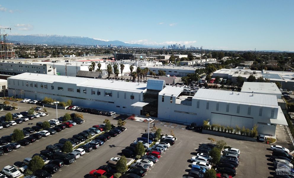 Tin Can - PEMB Large Office Space