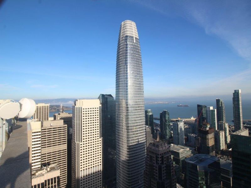 Salesforce Tower 