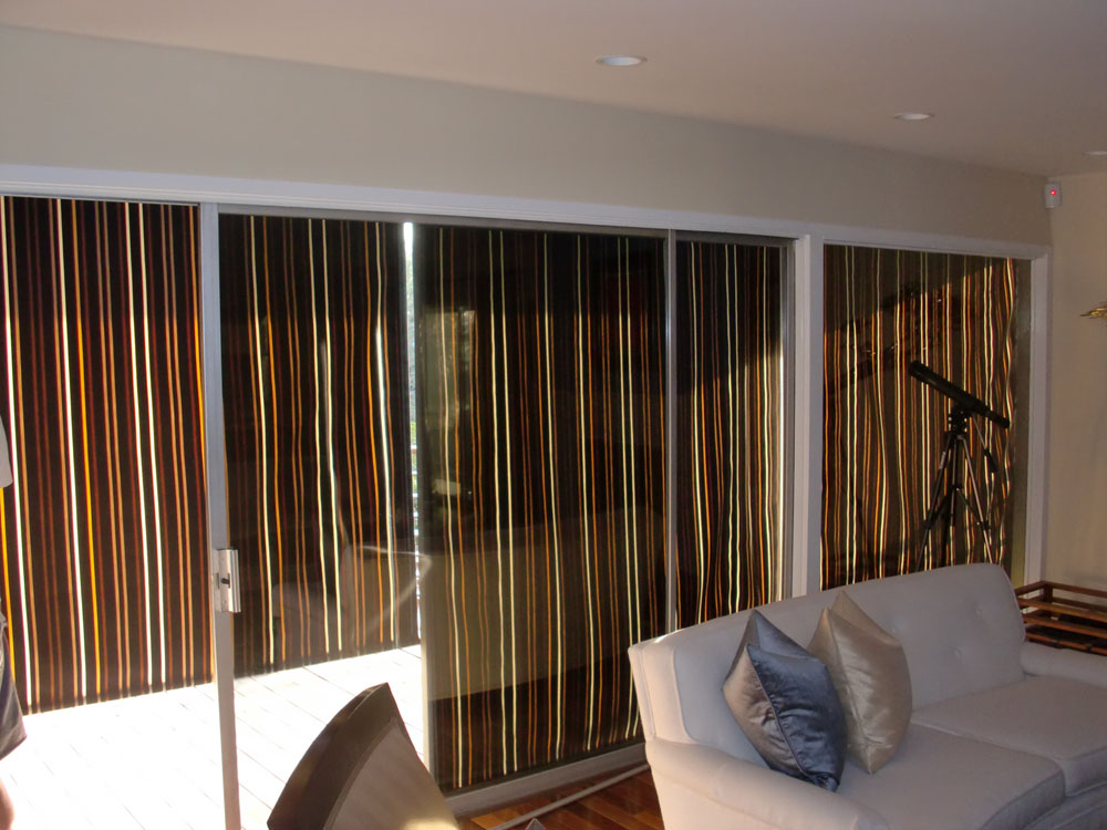 Curtains/Drops/Roller Shades
