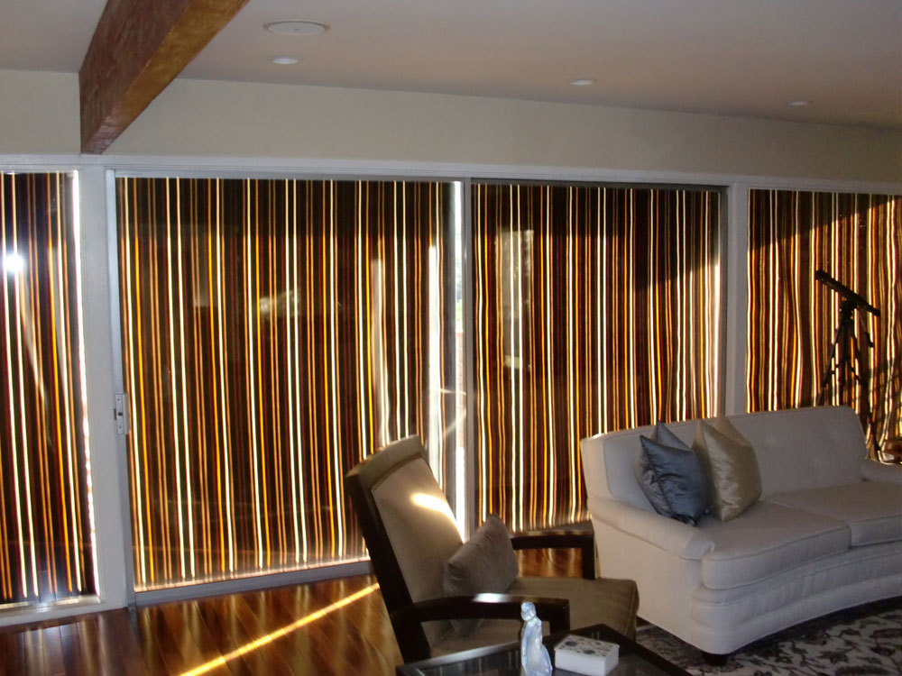 Curtains/Drops/Roller Shades