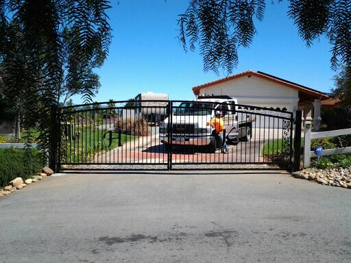 Custom gate 2