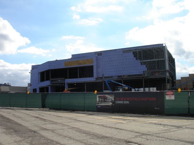 Westfield Hawthorn Shopping Center Photo 2