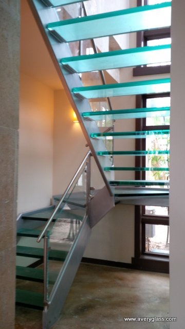 Glass Stairs Installed in New Bahamas Home