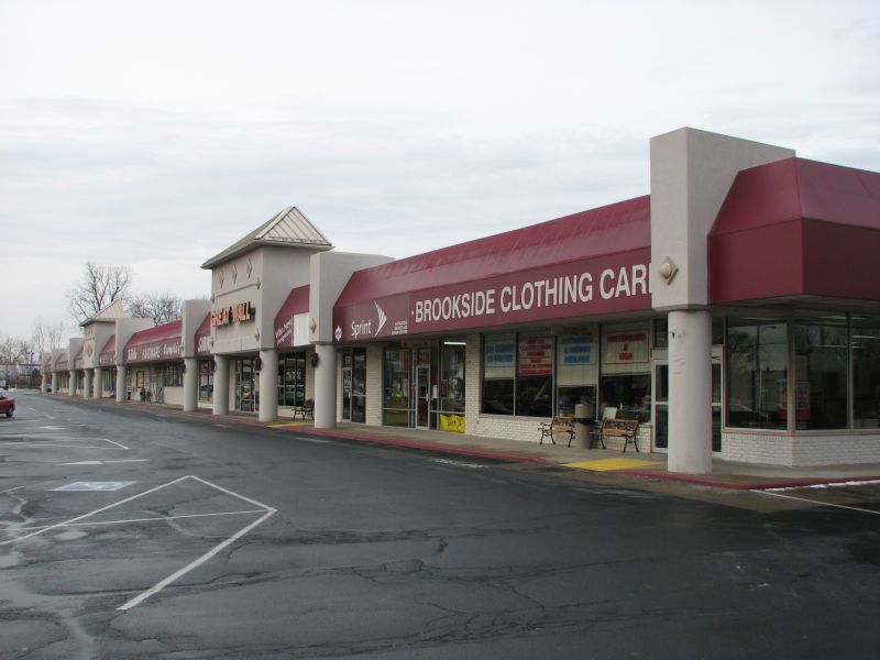 Brookside Plaza - Brookville, Ohio