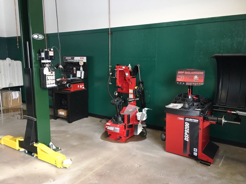 Christian Brothers Auto - Cascade, Michigan