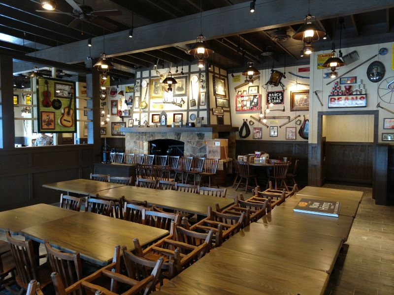 Cracker Barrel - Hewitt, Texas