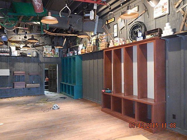 Cracker Barrel - Columbus, Mississippi