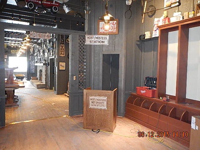 Cracker Barrel - Columbus, Mississippi