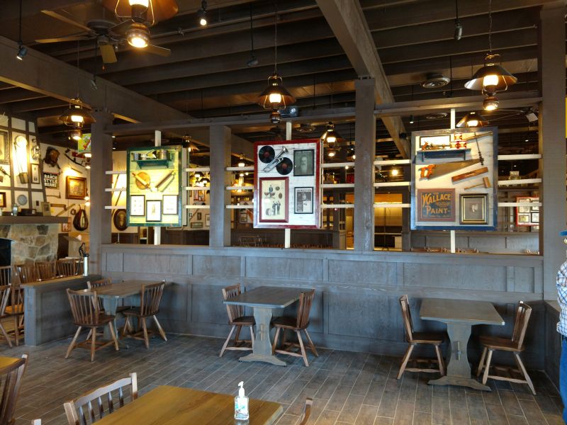 Cracker Barrel - Hewitt, Texas