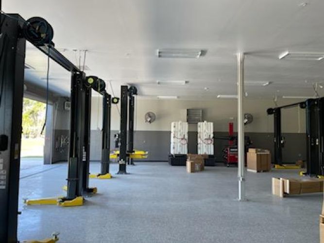 Christian Brothers Auto - Oveido, Florida