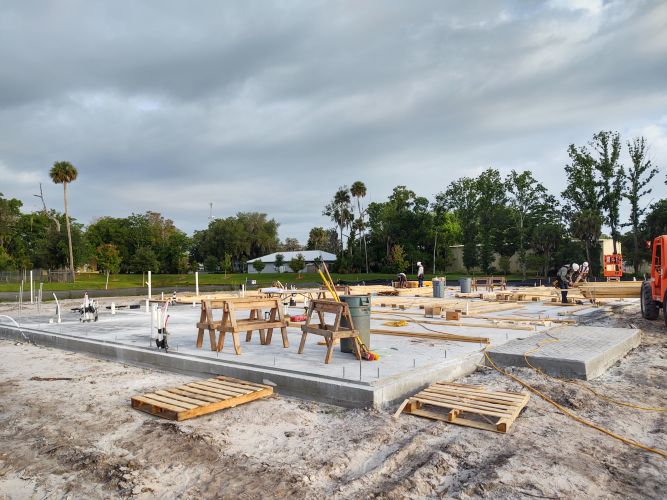 Christian Brothers Auto - Oveido, Florida