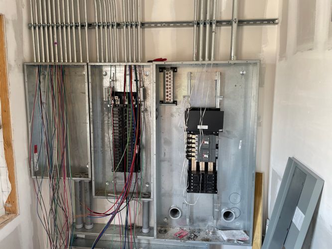 Christian Brothers Auto - Oveido, Florida