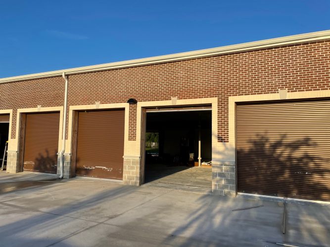 Christian Brothers Auto - Oveido, Florida